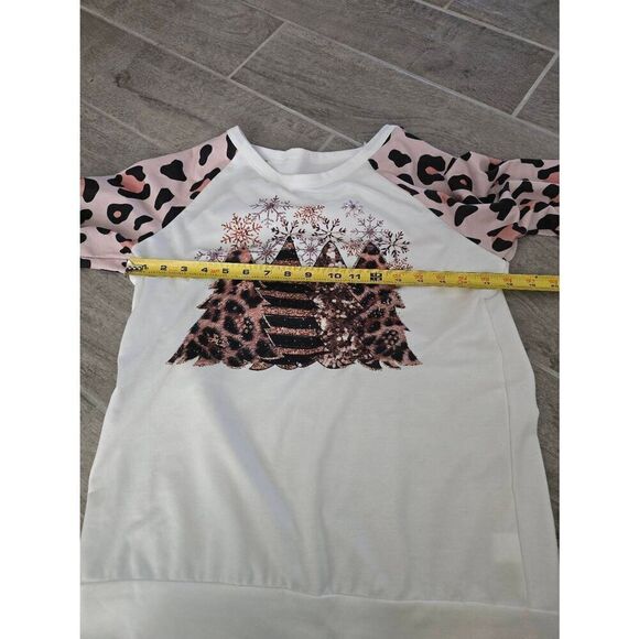 Women's Graphic Long Sleeve Animal Print Christmas Tree Holiday Crew Neck Top Wh - Picture 3 of 6